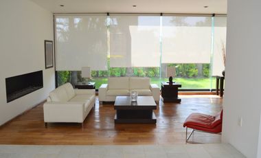 Casa moderna en exclusivo fraccionamiento