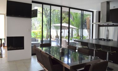 Casa moderna en exclusivo fraccionamiento