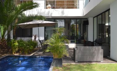 Casa moderna en exclusivo fraccionamiento
