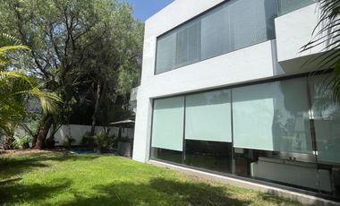 Casa moderna en exclusivo fraccionamiento