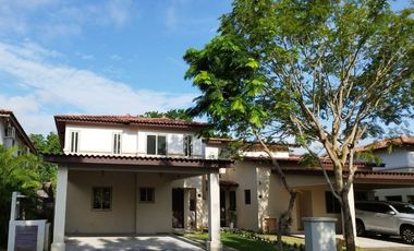 PANAMÁ PACIFICO | SE VENDE | UNIFAMILIAR | 4 REC | CBE | 3 BAÑOS | 2 PARKING | ½ BAÑO DE VISITAS
