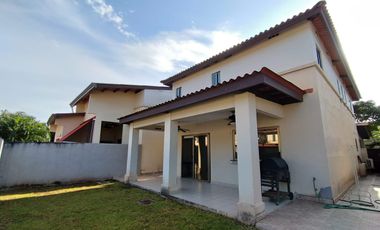 PANAMÁ PACIFICO | SE VENDE | UNIFAMILIAR | 4 REC | CBE | 3 BAÑOS | 2 PARKING | ½ BAÑO DE VISITAS
