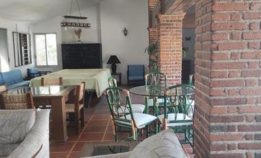 Jiutepec Morelos se vende casa de un Nivel con 4 Recamaras