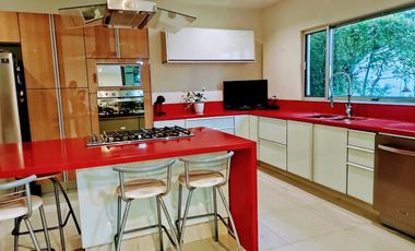 Casa en Olivos Residencial con terminados de lujo