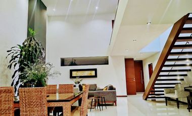 Casa en Olivos Residencial con terminados de lujo