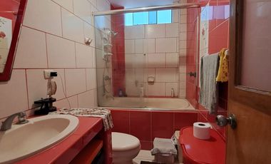 ALQUILO CASA AMOBLADA DE 3 PISOS EN LA RINCONADA DE HUACACHINA