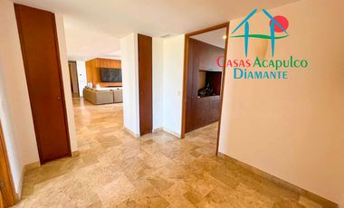 En exclusivo edificio. Depa de playa con terraza y vista frontal al mar