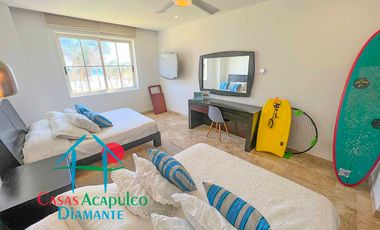 En exclusivo edificio. Depa de playa con terraza y vista frontal al mar