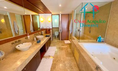 En exclusivo edificio. Depa de playa con terraza y vista frontal al mar