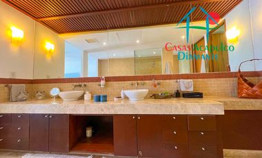 En exclusivo edificio. Depa de playa con terraza y vista frontal al mar
