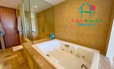 En exclusivo edificio. Depa de playa con terraza y vista frontal al mar