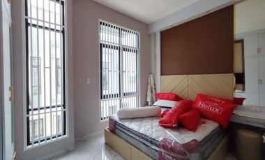 Dijual Rumah Baru 3 Lantai di Berjaya Mansion Jl. Pendidikan, Medan