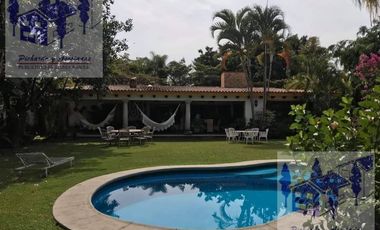 Venta de Casa en El Los Apantles San José Sumiya, Jiutepec Morelos 4 Recamaras