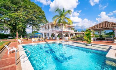 ALQUILER DE LINDA FINCA EL IMPERIAL LLAMANOS AL3023390109 COMODAS INSTALACIONES Y AMPLIAS ZONAS VERDES!!