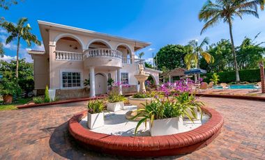 ALQUILER DE LINDA FINCA EL IMPERIAL LLAMANOS AL3023390109 COMODAS INSTALACIONES Y AMPLIAS ZONAS VERDES!!