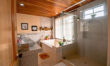 ALQUILER DE LINDA FINCA EL IMPERIAL LLAMANOS AL3023390109 COMODAS INSTALACIONES Y AMPLIAS ZONAS VERDES!!