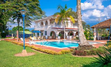 ALQUILER DE LINDA FINCA EL IMPERIAL LLAMANOS AL3023390109 COMODAS INSTALACIONES Y AMPLIAS ZONAS VERDES!!