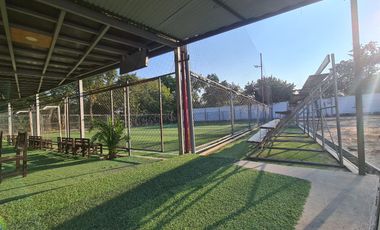 Gran terreno de 2700 m² en venta, ideal para tu próximo proyecto comercial o residencial.