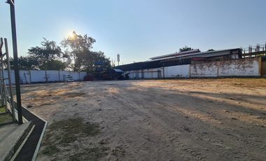 Gran terreno de 2700 m² en venta, ideal para tu próximo proyecto comercial o residencial.