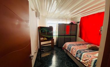 Vendemos casa de dos pisos con terraza cubierta