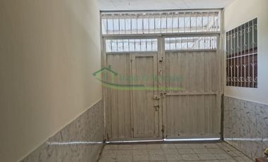 Vendemos casa de dos pisos con terraza cubierta