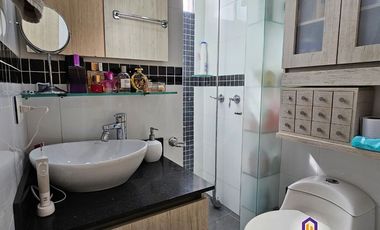 Amplio apartamento de 3 alcobas en venta. Medellín - La Pilarica