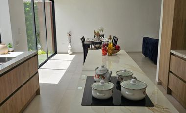 Casa por estrenar  - 3 dormitorios en la Primavera - Cumbayá Quito Ecuador