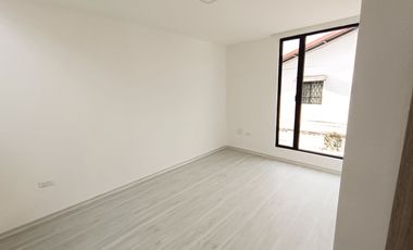 Casa por estrenar  - 3 dormitorios en la Primavera - Cumbayá Quito Ecuador