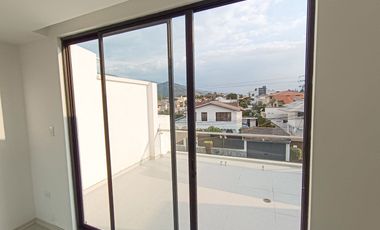 Casa por estrenar  - 3 dormitorios en la Primavera - Cumbayá Quito Ecuador