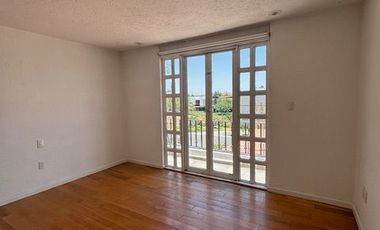 COLINDA CON CAMPO DE GOLF - HERMOSA CASA $85,000 INFORMES 442148----