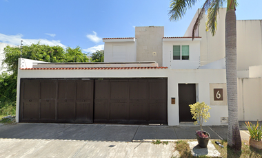 BONITA CASA EN SUPERMANZANA 12, CANCÚN