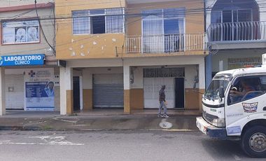 IMPORTANTE .. VENTA O RENTA DE CASA ANTIGUA CERCA DE ZONAS COMERCIALES .. CON LOCAL COMERCIAL PRECIO RENTA CASA 350$ Y LOCAL  350$