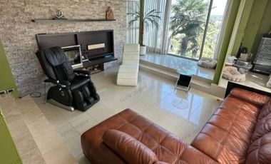 Casa en venta Pirque.