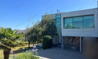 Casa en venta Pirque.