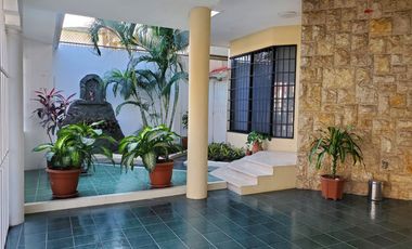 Casa de venta en La Garzota, Etapa 3, Conjunto Cerrado, 4 dormitorios.
