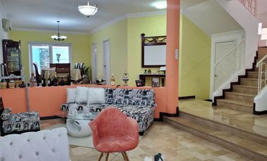 Casa de venta en La Garzota, Etapa 3, Conjunto Cerrado, 4 dormitorios.
