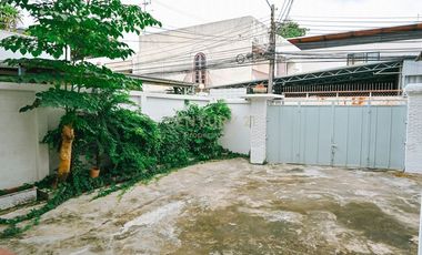 The plot of land is very beautiful! “Thru 2 Soi” 121 sq m. Soi Ari Samphan 5-6 Phahon Yothin Road, Rama 6, BTS Ari No.42-LA-67024