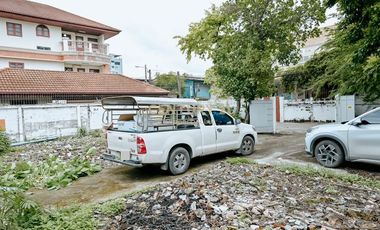 The plot of land is very beautiful! “Thru 2 Soi” 121 sq m. Soi Ari Samphan 5-6 Phahon Yothin Road, Rama 6, BTS Ari No.42-LA-67024