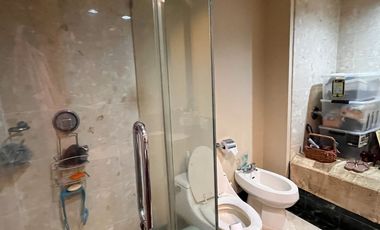 3BR Condominium for Sale in Amorsolo Square East Tower, Rockwell