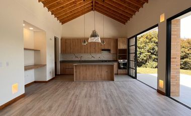 45446 Casa independiente en arriendo en el sector Palmas