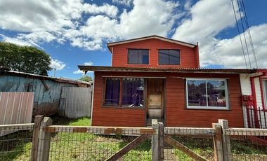 Se Vende Casa en Paillaco a pasos de Cesfam, Minimarket , Jardín, Sala cuna.