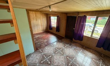 Se Vende Casa en Paillaco a pasos de Cesfam, Minimarket , Jardín, Sala cuna.