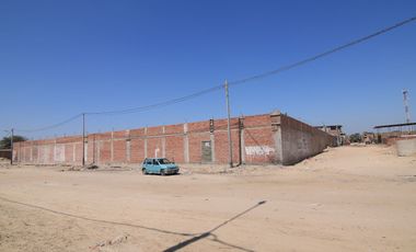 AMPLIO LOCAL EN VENTA - ZONA INDUSTRIAL- PIURA