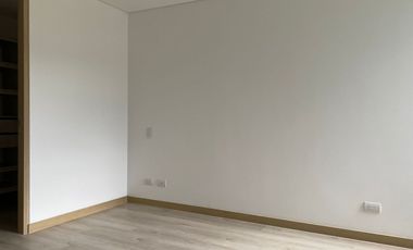 45452 Apartamento en arriendo en el sector Loma del Escobero