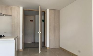 45452 Apartamento en arriendo en el sector Loma del Escobero