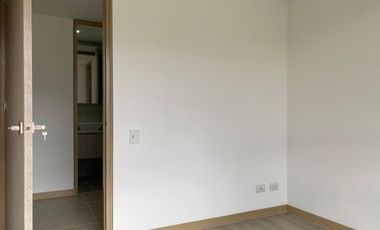 45452 Apartamento en arriendo en el sector Loma del Escobero