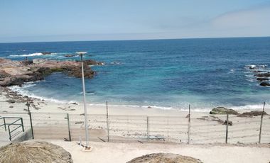 Vendo Departamento Frente al Mar. 100 mts² Se puede Novar $180.- millones con tasa interes de 2,25. posee 3D 2B Estac.. y Bodega.