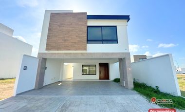 VENTA | CASA CON ROOF GARDEN FRACCIONAMIENTO LOMAS DEL DORADO BOCA DEL RIO