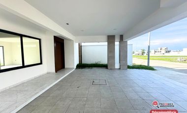 VENTA | CASA CON ROOF GARDEN FRACCIONAMIENTO LOMAS DEL DORADO BOCA DEL RIO