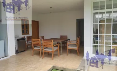 Se Vende Casa En Kloster Sumiya 4 Amplias Recámaras ( 3 De Ellas Con Vista Al Lago )